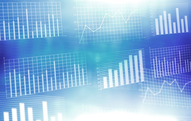 Visualización abstracta de análisis empresarial con diagramas y gráficos superpuestos