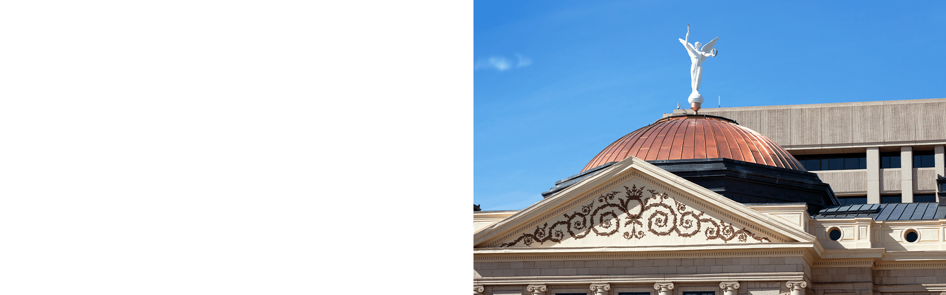 Arquitectura de edificios gubernamentales y entorno cívico